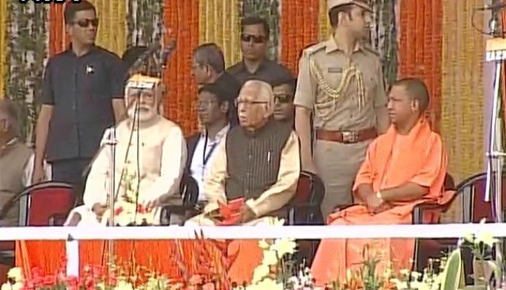 UP_CM_Yogi_Adityanath_oath_ceremony_PM_Modi.jpg