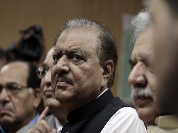 Pak President ready to talk with India on Kashmir issue