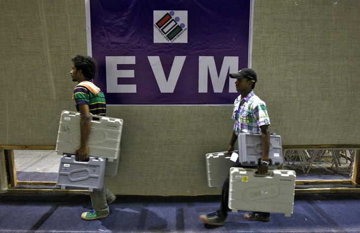 EVM Hacking: Election Commission rubbishes charges of EVM hacking in 2014 polls; will take legal action