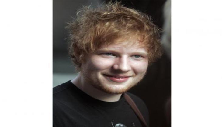 Ed Sheeran forgets lyrics during live performance
