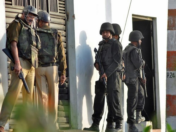 JK: Terrorists barge into cops home, threaten his family