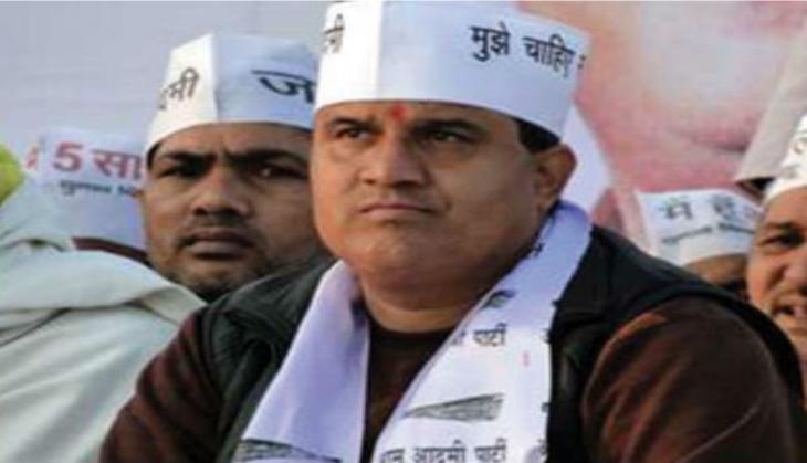 Setback for AAP as Ved Prakash joins BJP ahead of MCD polls