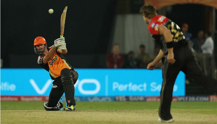 IPL 2017: Defending champions Sunrisers Hyderabad defeats RCB by 35 runs in opener