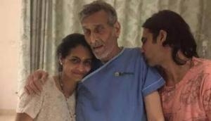 B-town celebs mourn passing away of Vinod Khanna