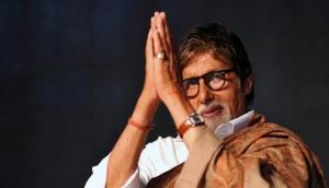 Amitabh Bachchan has the best smile and wave for...