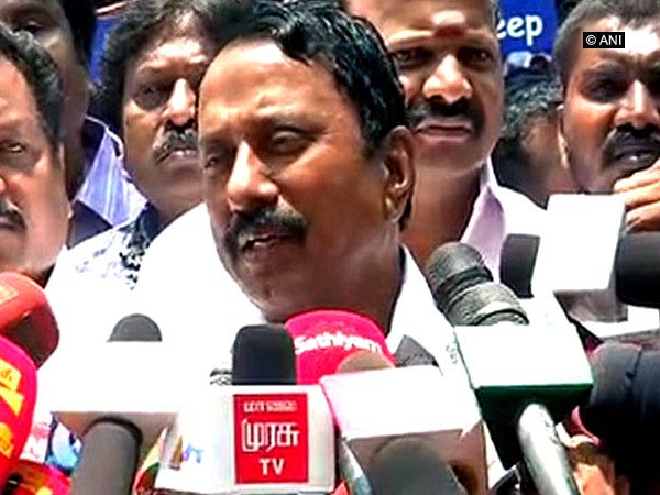 No discussion over Dinakaran or Sasikala took place: Tamil Nadu Minister