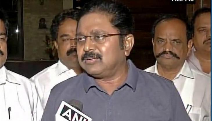 Delhi Police issues look out notice against Dinakaran