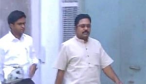 Two leaves' symbol: Dinakaran's questioning continues for third day 