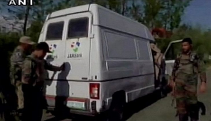 Bank looted