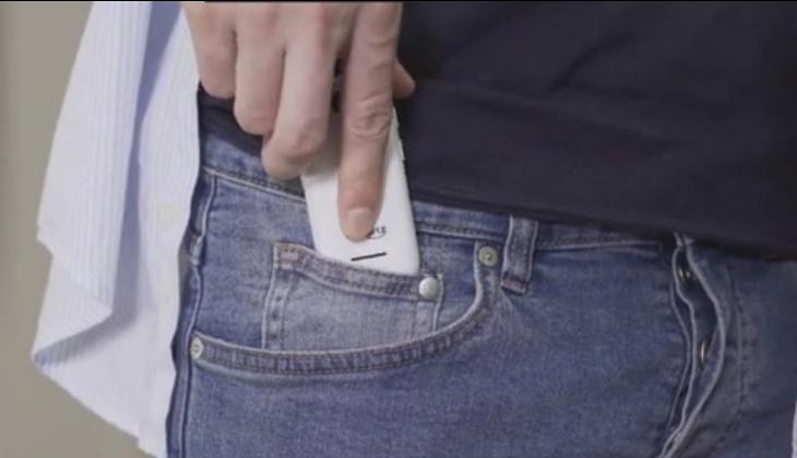 Smallest_android_smartphone.