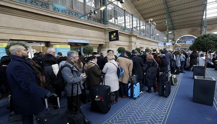 Paris security alert: Gare du Nord train station evacuated
