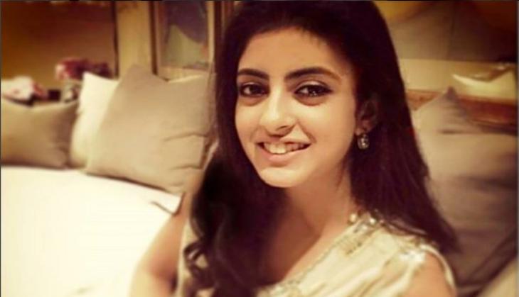Once again Navya seen with her mysterious guy