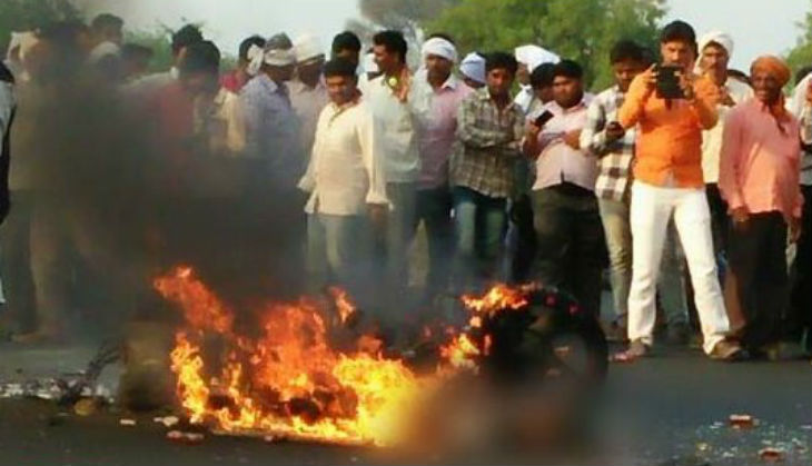 Maharashtra shocker: Traffic didn't stop for burning man on highway