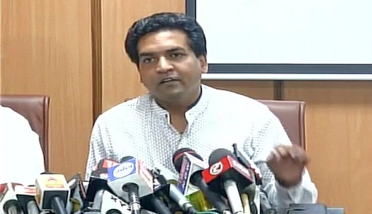 Kapil vs Kejriwal: Mishra drops third bomb, alleges 'hawala network'