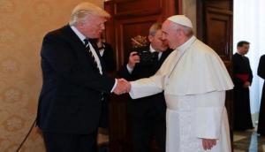 Pope Francis welcomes Trump at the Vatican