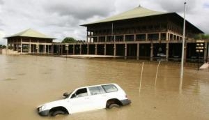 Sri Lanka floods: Death toll rises to 164, 111 still missing