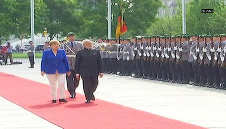 PM Modi accorded ceremonial reception in Berlin