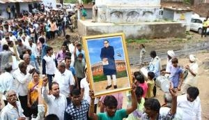 गुजरात में आकार लेता दलित आंदोलन, सांसद और विधायकों का घेराव 