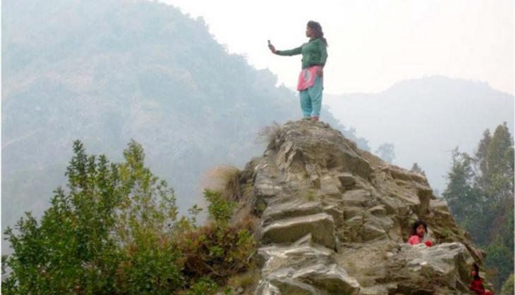 Chhattisgarh: Water tank serving as mobile tower for villagers