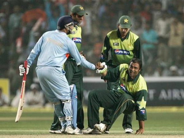 In pics: Here are the instances when India and Pakistan put rivalry aside