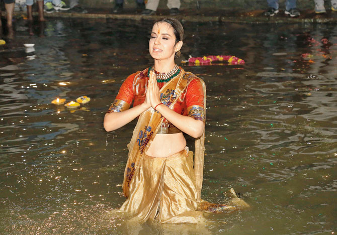 Kangana is not co-directing ​​Manikarnika​, clarifies director Krish​