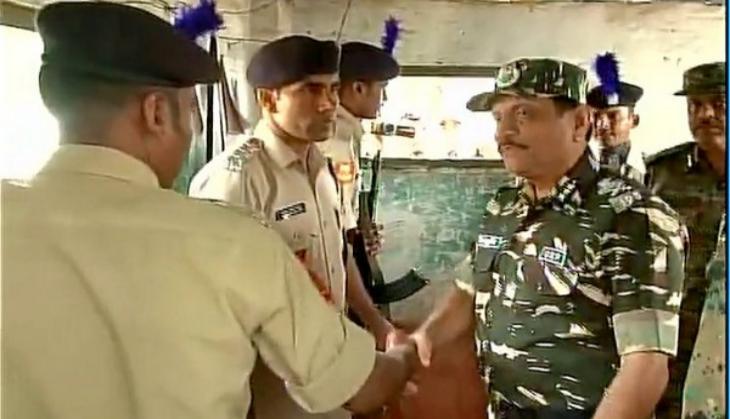 CRPF DG visits Kashmir, interacted with 45 Battalion CRPF Sumbal