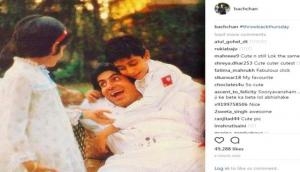 This Amitabh-Abhishek Bachchan picture is absolutely awwdorable!!