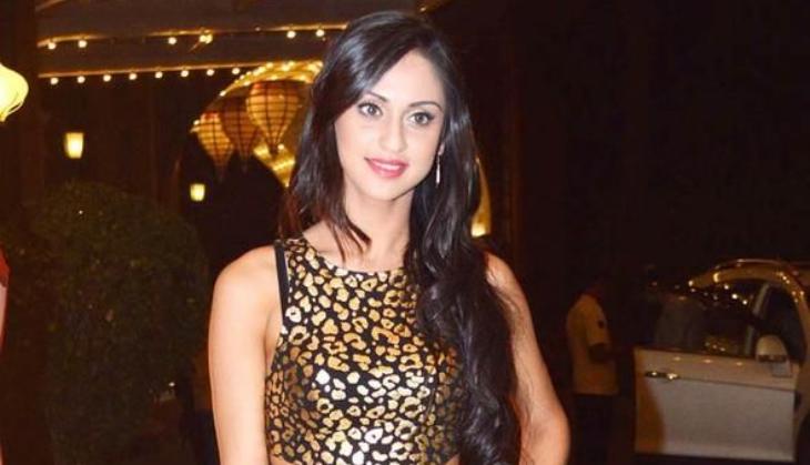 I'm single till I've a ring on the right finger: Krystle D'Souza