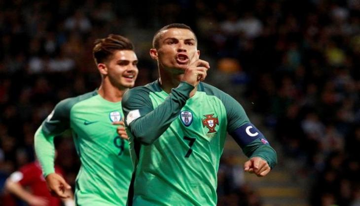 Cristiano Ronaldo becomes a father of twins