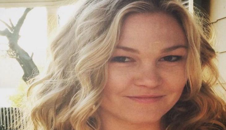 Julia Stiles expecting first child