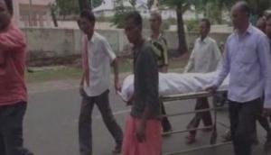 Odisha: Father carries daughter's corpse on stretcher