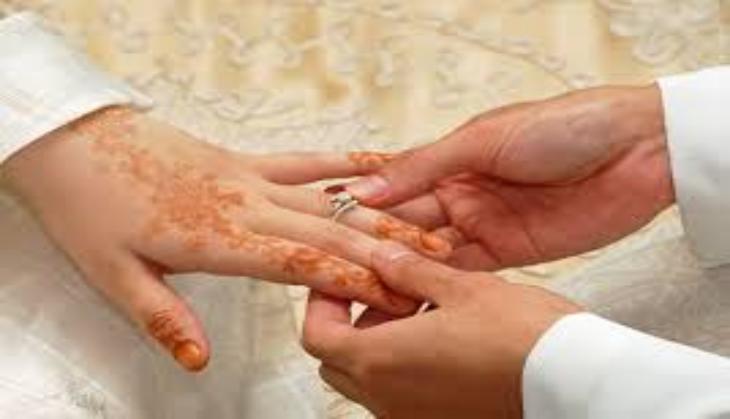 Defying all odds, Madhya Pradesh man marries transgender on Valentine's Day