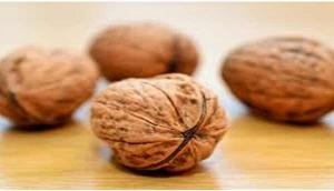Eat walnuts to feel fuller for longer