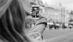 Researchers develop app to help you take the perfect selfie