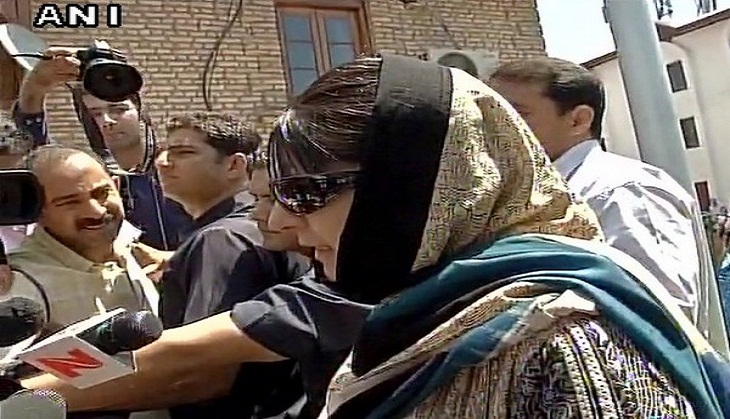 Cop lynched: Mufti warns Kashmiris against testing limits of 'restrained' security forces