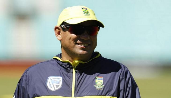 Proteas coach Domingo to fly back home post mother's accident