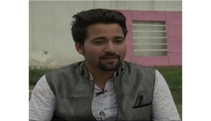 Kashmiri youth fascinated by theatre