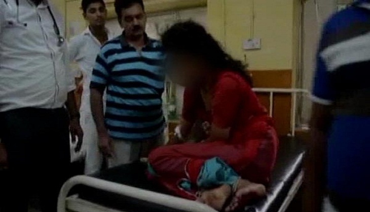 Superstitious doctor slaps patient to treat 'ghost' !