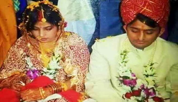 AKHILESH YADAV DIMPLE YADAV