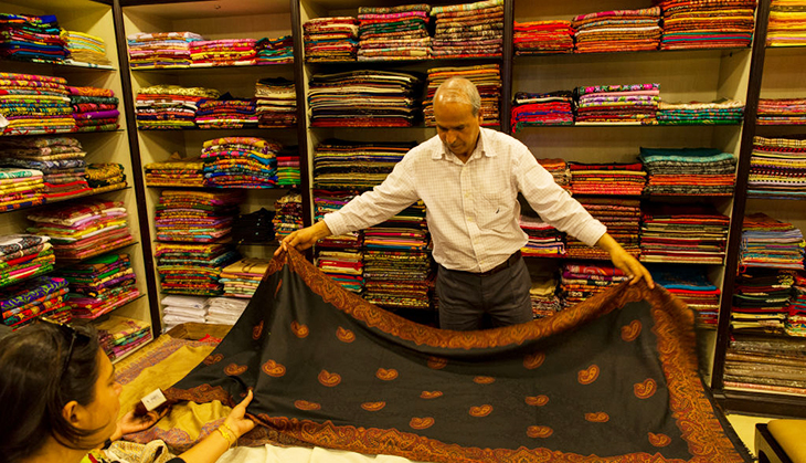 Kashmir traders ready to 'sacrifice' their lives to oppose GST