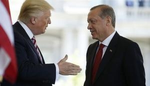 Trump discusses Gulf-Qatar dispute with Erdogan
