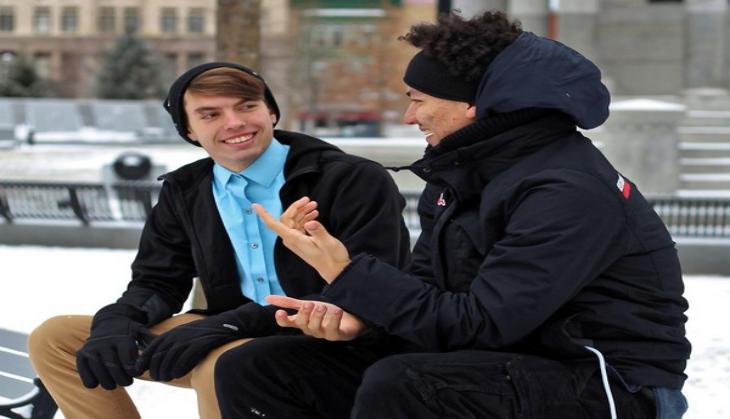  Pitch of your voice changes depending on social status of the listeners: Study 