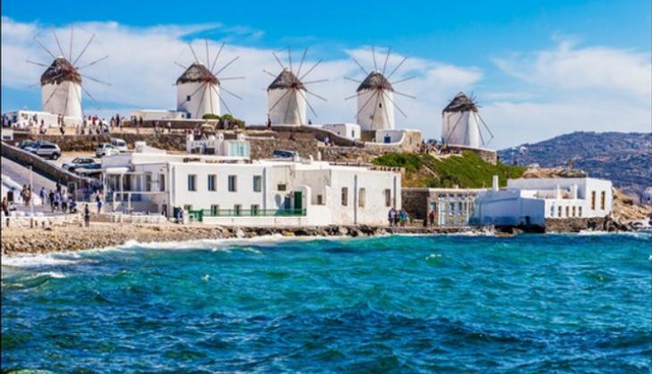International Bikini Day: Bikini destinations around the globe!