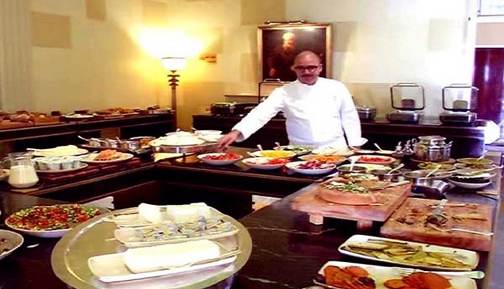PM Modi to be treated with 'maa ka khaana' in Israel