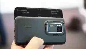 Nokia and Carl Zeiss are teaming up once again