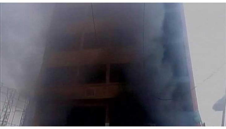 Fire in Pakistan's Kohat market:10 shops gutted