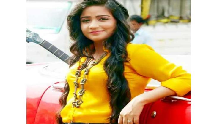 'Banno Tera Swagger' singer Swati Sharma becomes first Indian to perform at Eiffel Tower