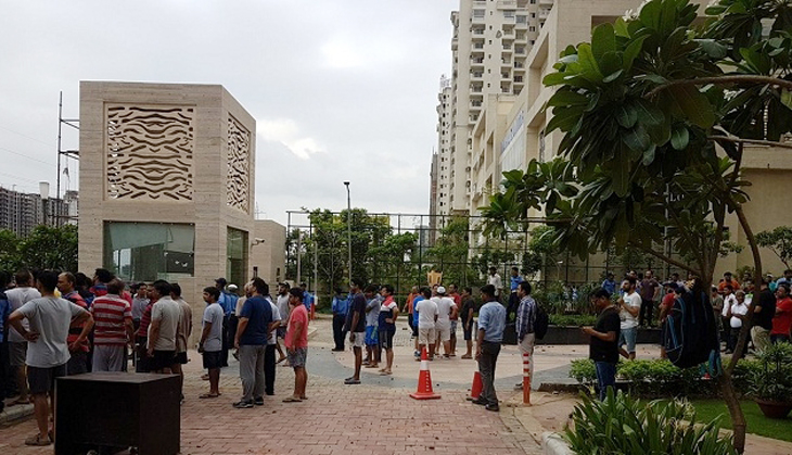 Mahagun Moderne residents move to ban Bengali, Odiya help; 13 slum-dwellers arrested