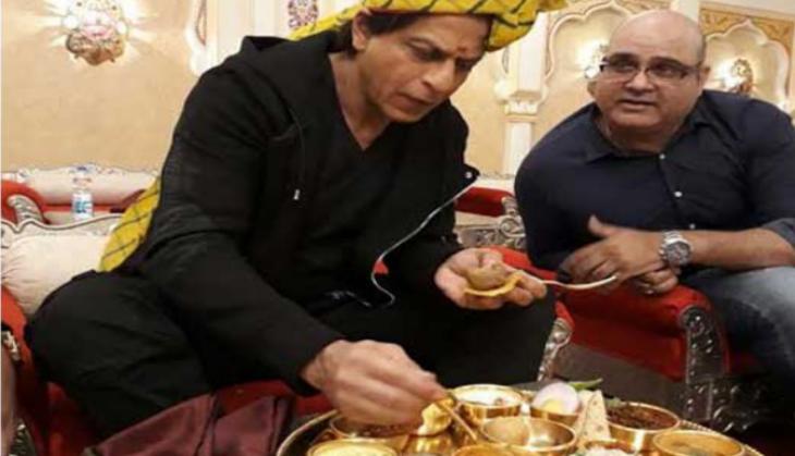 Shah Rukh Khan relishes 'Rajasthani Thali' in Jaipur