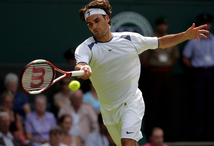 Federer enters final, on course for third Rogers Cup glory